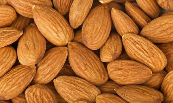 Sweet almond virgin essential oil vegetable